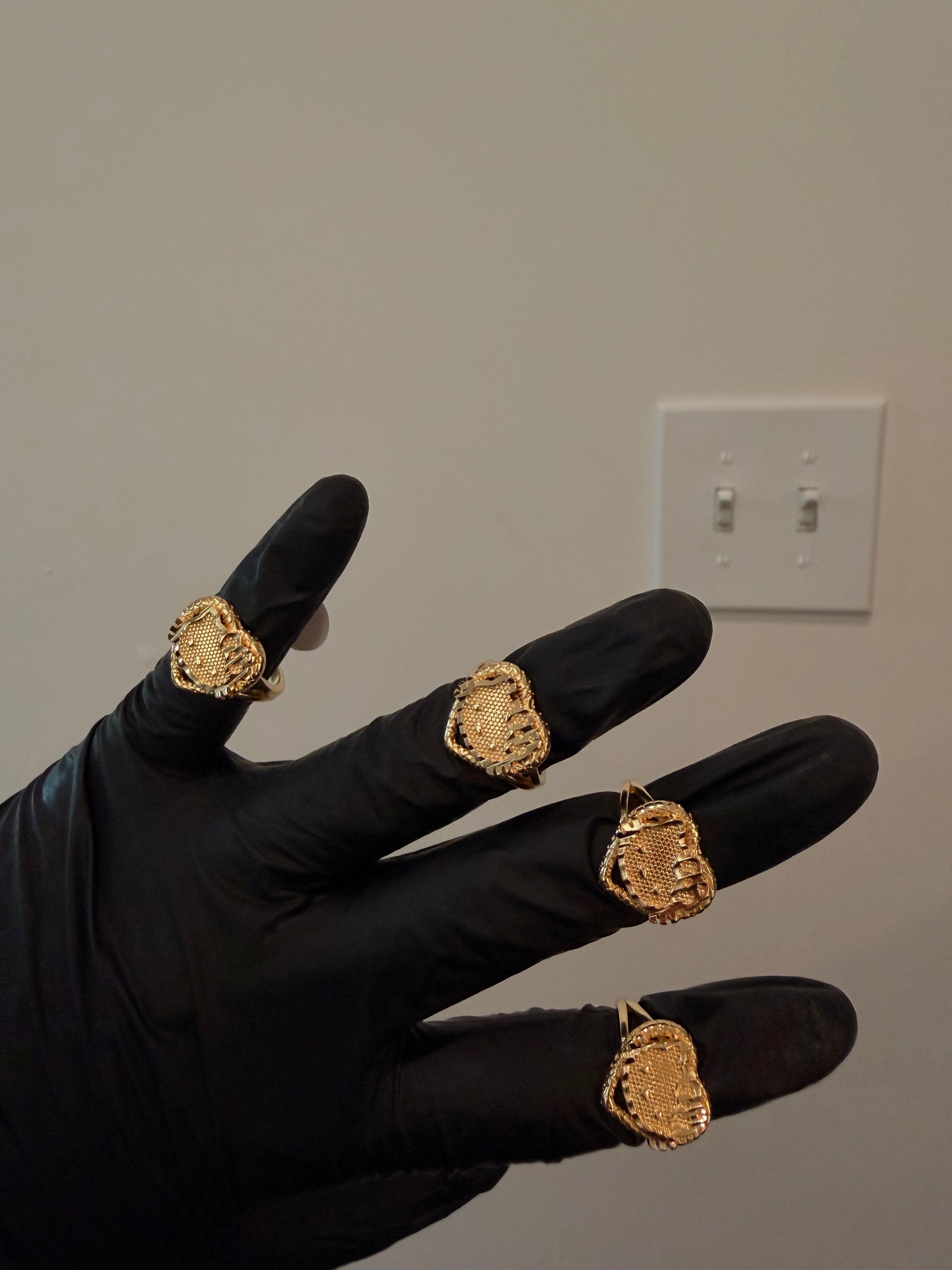 Rich Girl HK Heart Ring