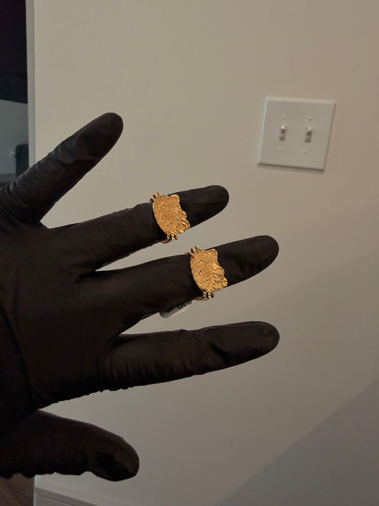HK Face Ring