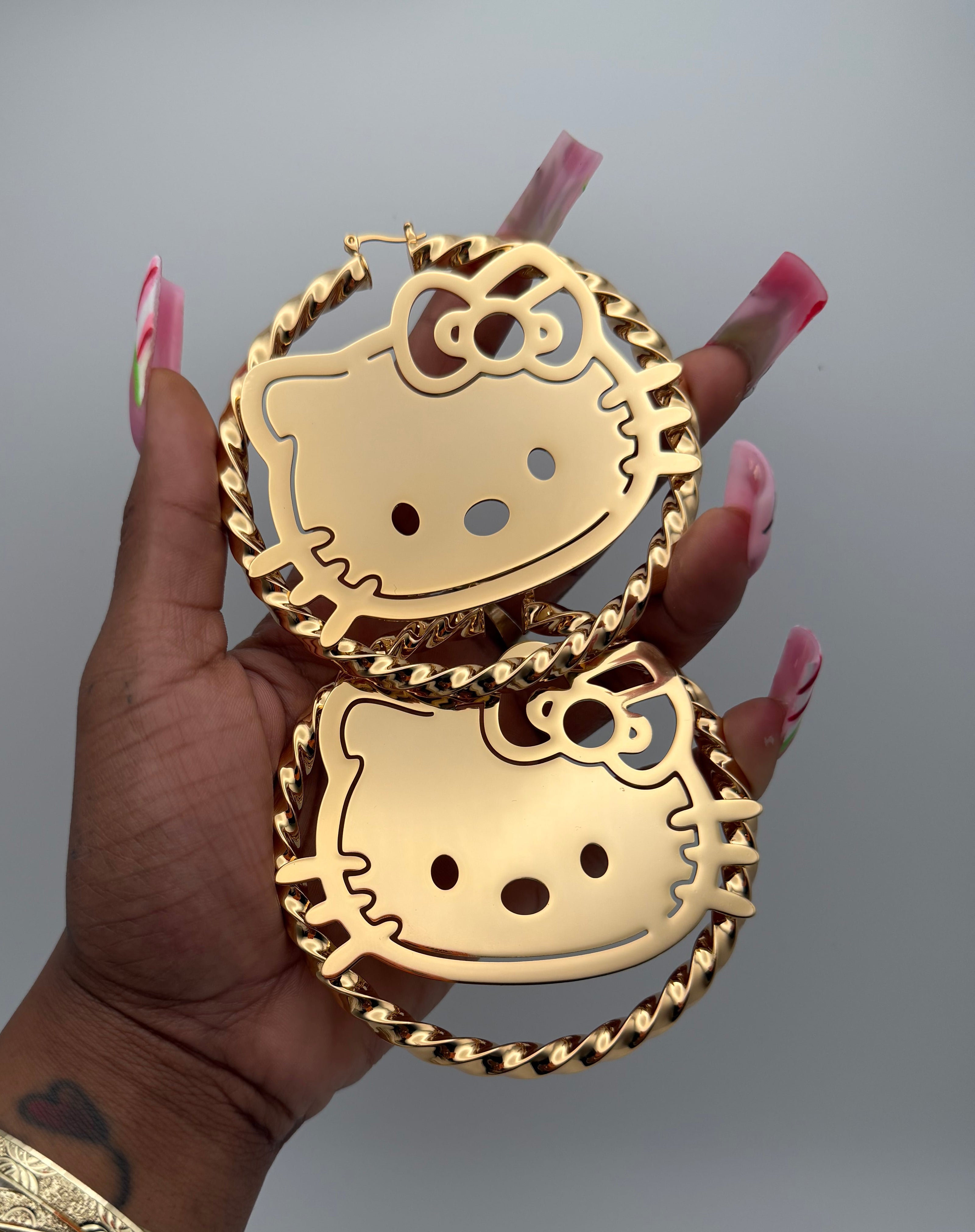 Hello Kitty Hoops