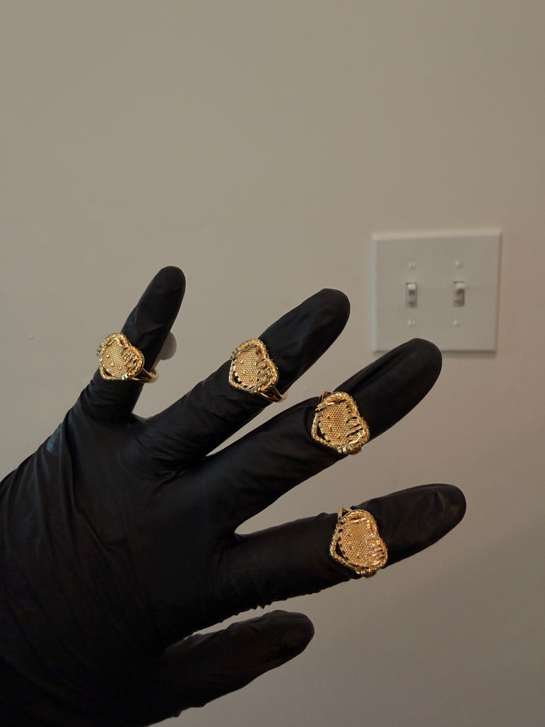 Rich Girl HK Heart Ring