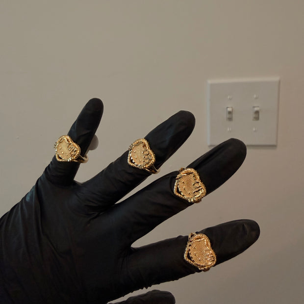 Rich Girl HK Heart Ring