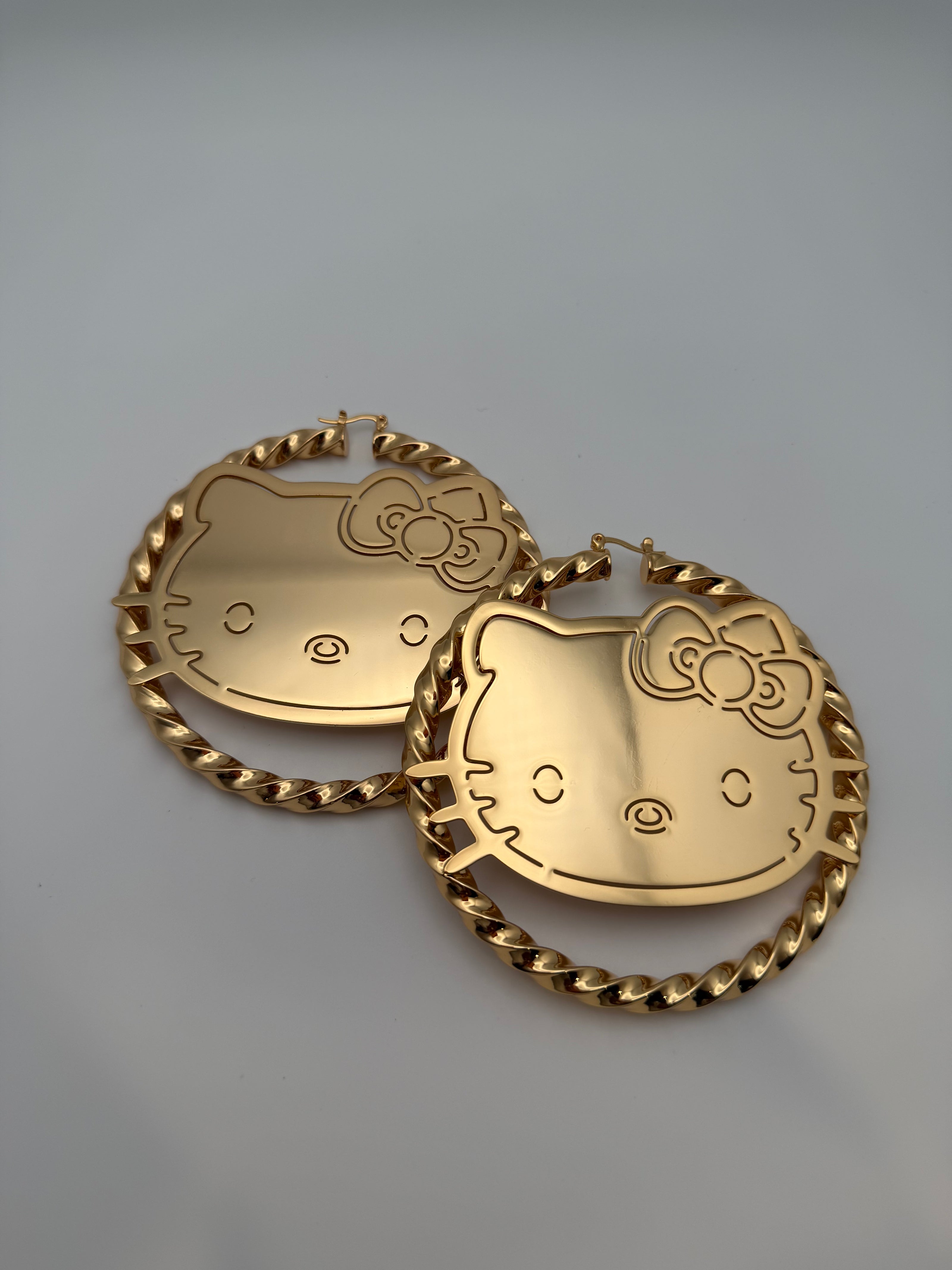 Hello Kitty Hoops